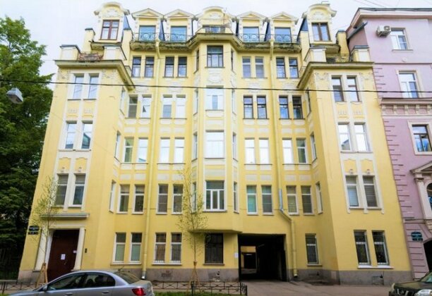 Apartment on Kanonerskaya