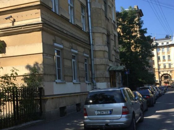 Apartment on Kavalergardskaya 12
