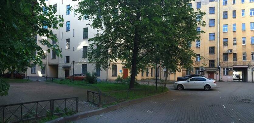 Apartments on Kamennoostrovskiy pr 9