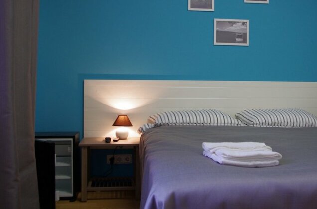Bon Voyage Hotel - Photo3