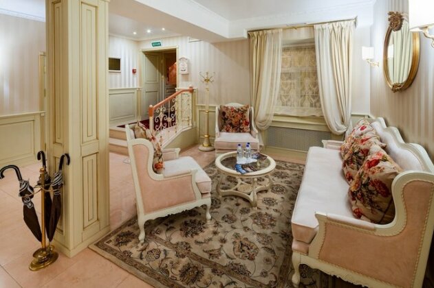 Brullov Mansion - Photo3