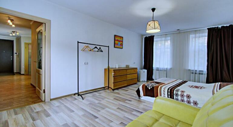 Central Apartment Vladimirsky - Photo2