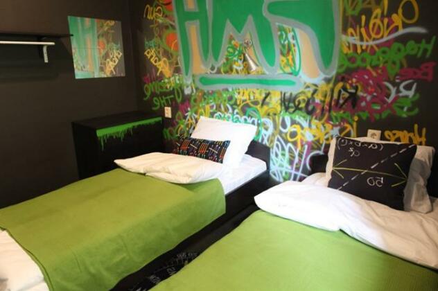 Funny Money Hostel - Photo5