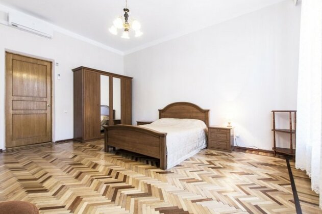 In The Palace Square Apartments - Photo5