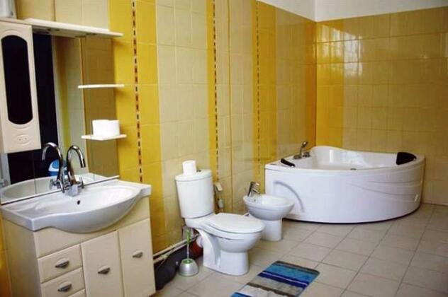 Mini Hotel Astra - Photo4
