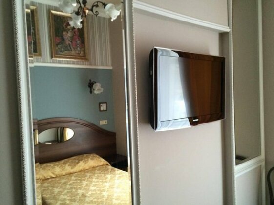 Old Vienna Hotel - Photo5