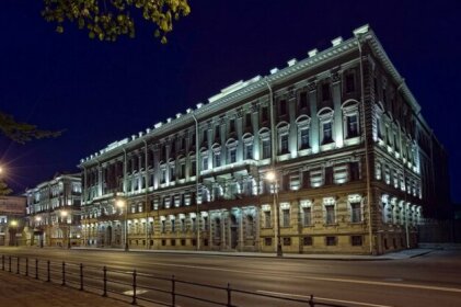 The Bridge Hotel St Petersburg