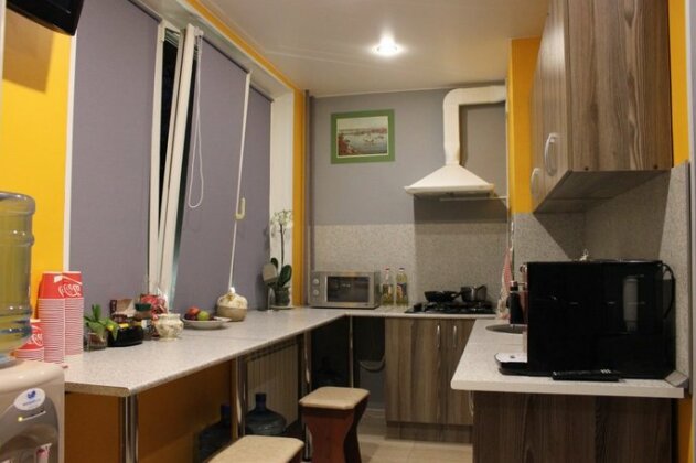 Three Capitals Hostel - Photo4