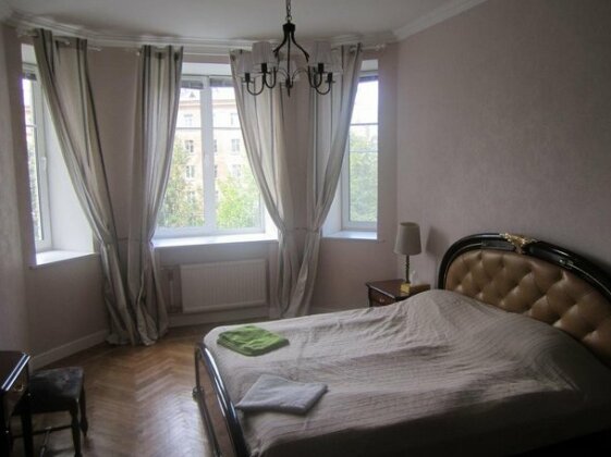 Troitsky Bridge Apartment - Photo5