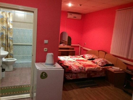 Crystal Deluxe Hotel - Photo2