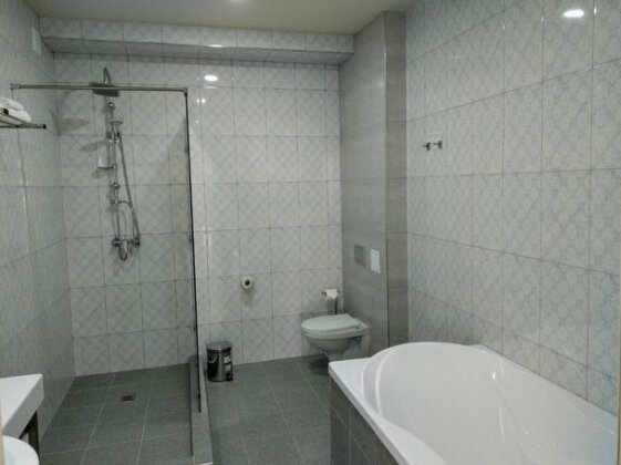 Central Inn Conference Hotel - Photo3