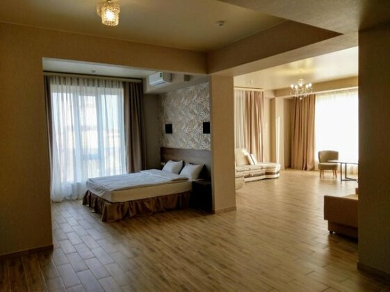 Central Inn Conference Hotel - Photo5