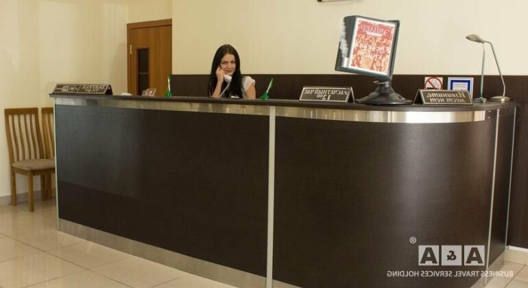 Empire Hall Hotel - Photo2