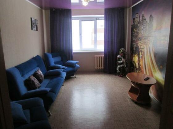 Apartment Kvartirniy Vopros on Artema 144 - Photo2