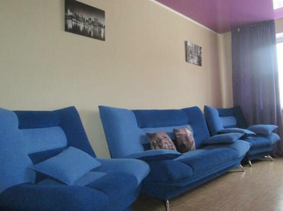 Apartment Kvartirniy Vopros on Artema 144 - Photo3