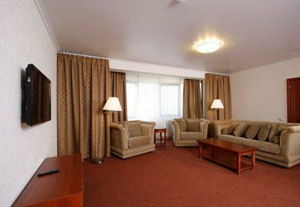 Yugra Hotel Complex - Photo4