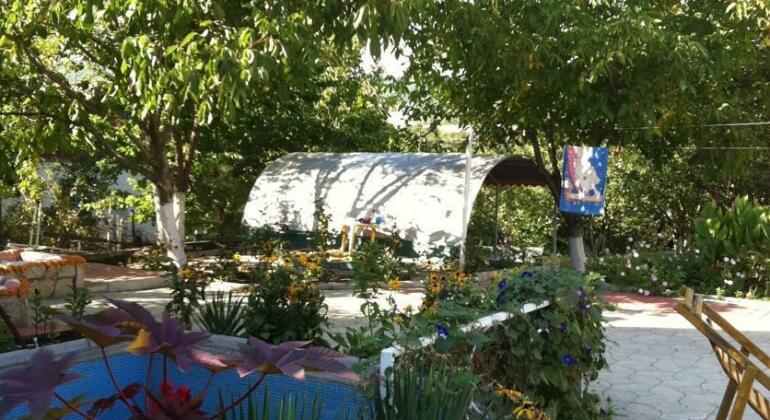 Guest House Parus Sukko - Photo2