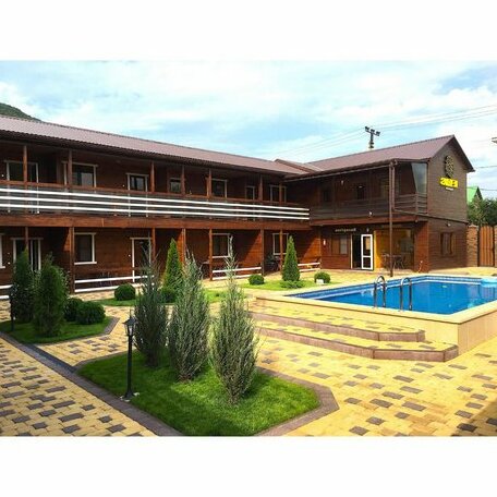 Levrus Hotel - Photo2