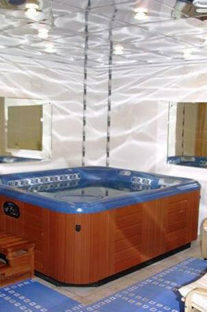 Medvezhiy Ugol Hotel - Photo2