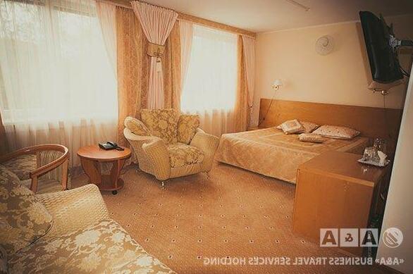 Neftianik - Photo2