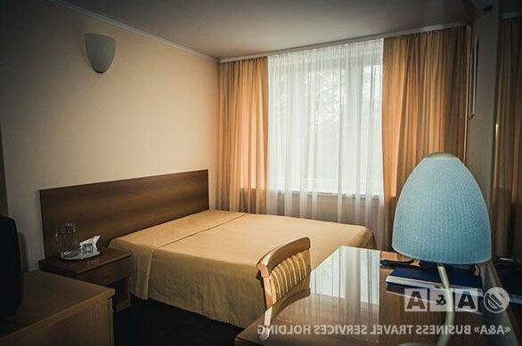 Neftianik - Photo5