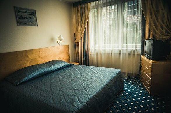 Neftyanik Surgut - Photo2