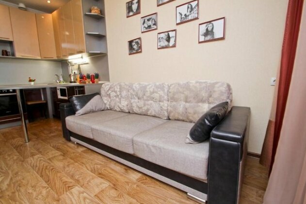 Surgut Apartments on Krylova 26 - Photo2