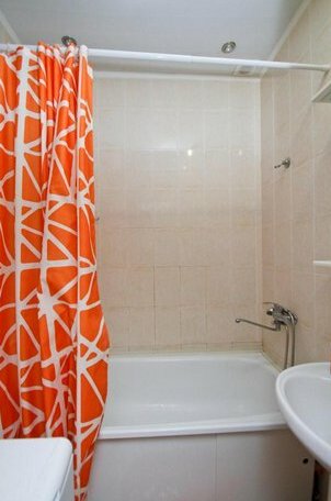 Surgut Apartments on Krylova 26 - Photo3