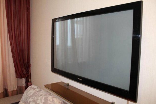 Surgut Apartments on Krylova 26 - Photo5