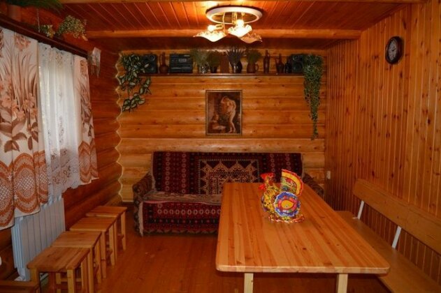 Guest House V Gostyah U Yuli - Photo2