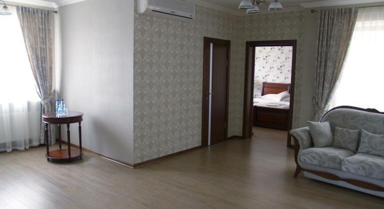 Knyazhy Dvor - Photo4