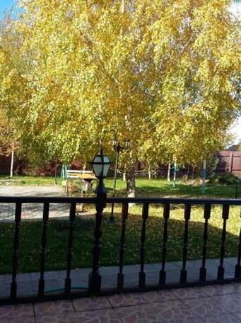 Na Lugovoy Guesthouse - Photo4