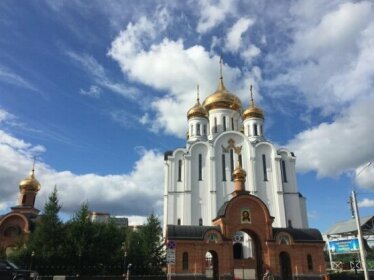 April on Syssolskoe shosse 17/2