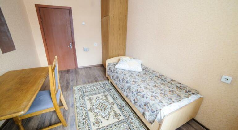 Pelys Hotel - Photo2