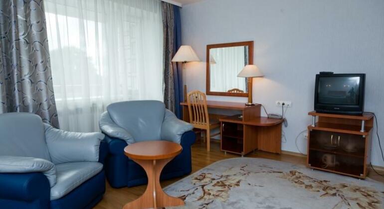 Ugor Hotel - Photo4