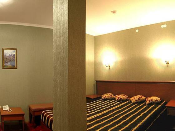 Ozon Grand Hotel - Photo5