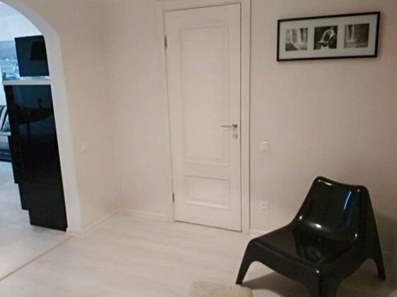 Black&White Apartments - Photo2