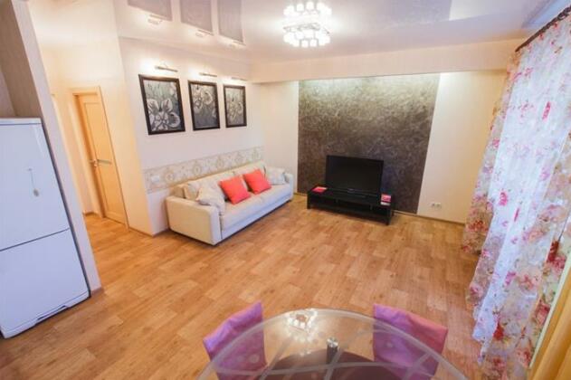 9 Nochey Na Bazarnom Apartment - Photo4