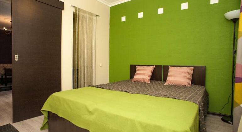 Aries Apartments on Gorkogo - Photo3