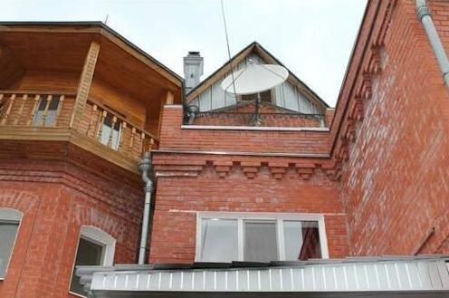 Postoyaliy Dvor - Photo2