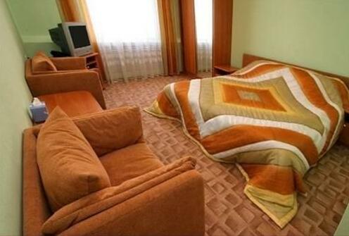 Postoyaliy Dvor - Photo4