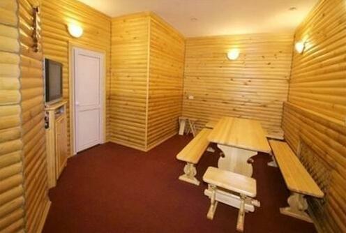 Postoyaliy Dvor - Photo5