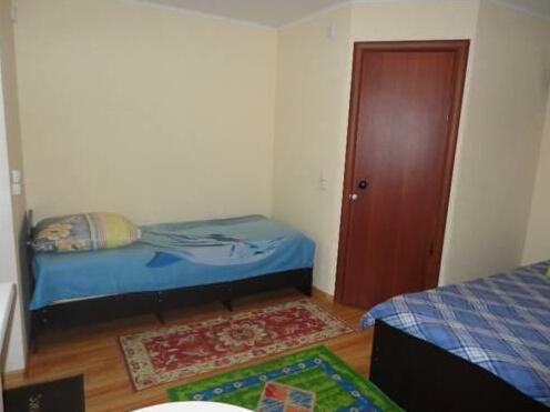 Uyutniy Dvorik - Photo2