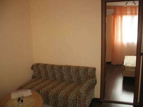 Uyutniy Dvorik - Photo3