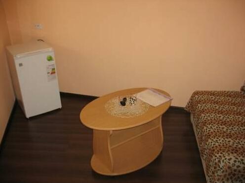 Uyutniy Dvorik - Photo4