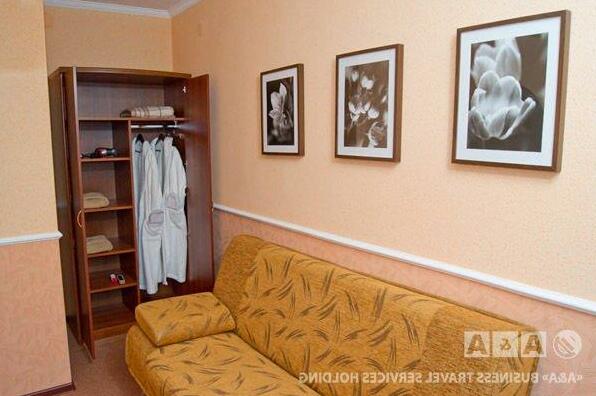IuliAnna - Photo3