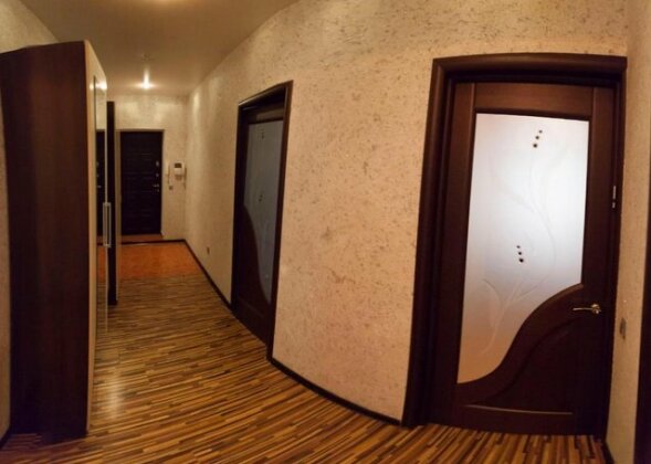 2-Rooms Apartment On Shirotnaya - Photo3