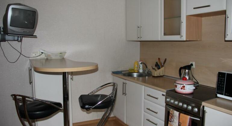 Apartment On 50let Oktyabrya 3/1 - Photo5