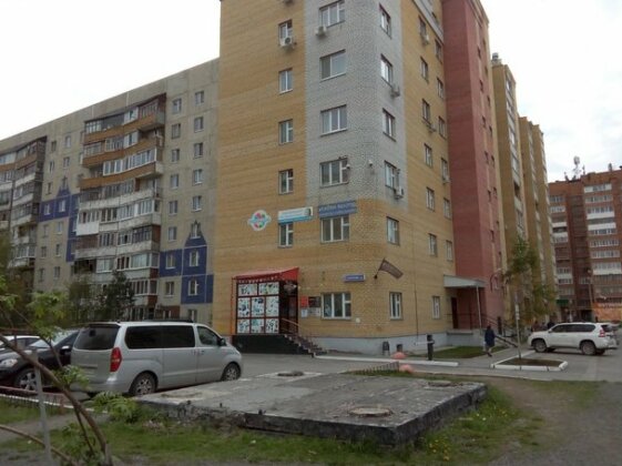  Photo 1