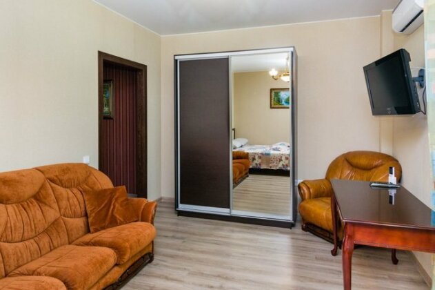 Na Oborone Apartments Tyumen - Photo4